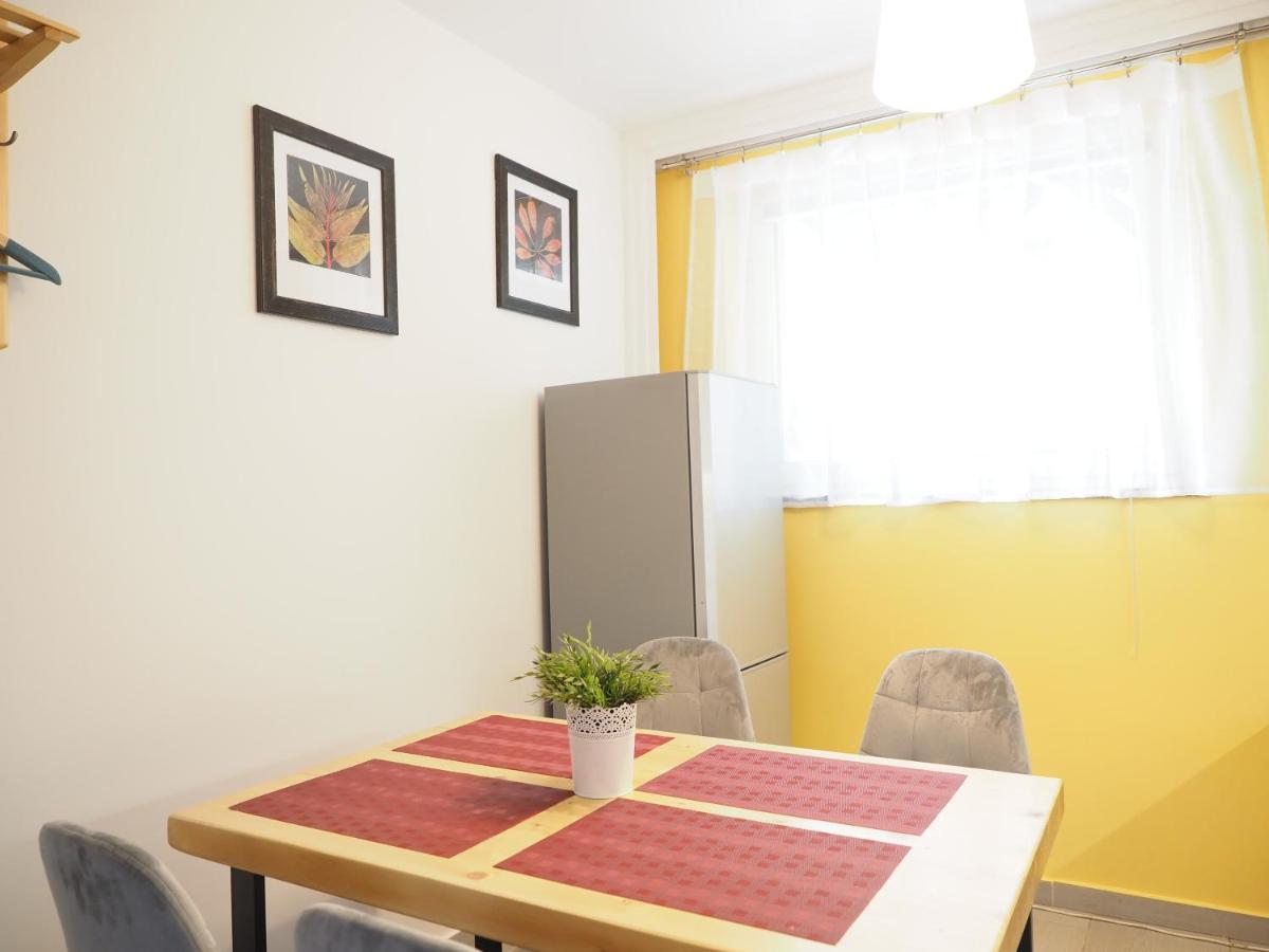 Adobe Apartment - Przytulny I Free Parking Breslau Exterior foto